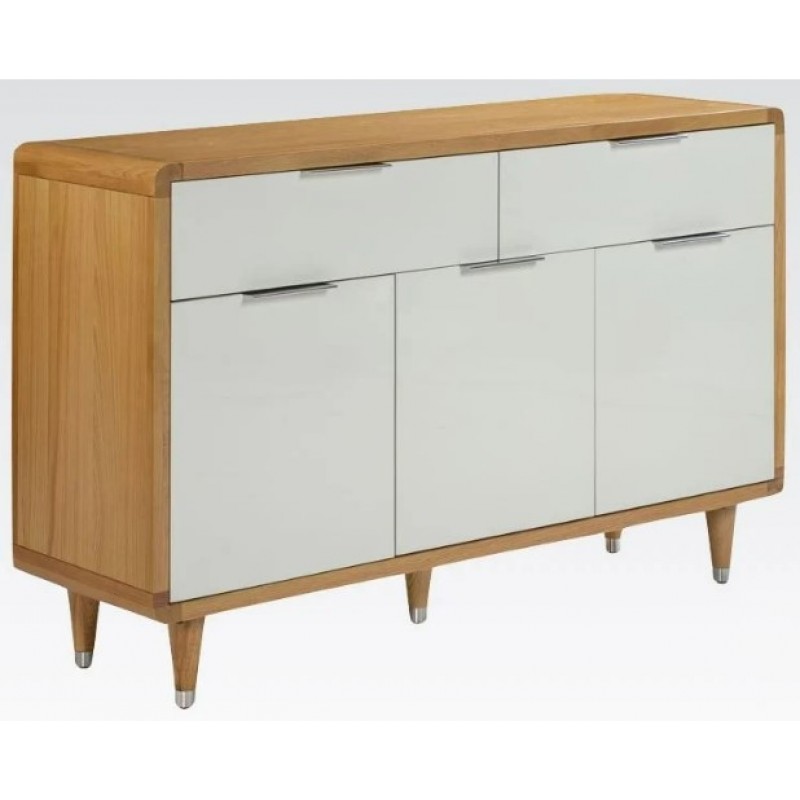 AM Girona Oak 3 door Sideboard